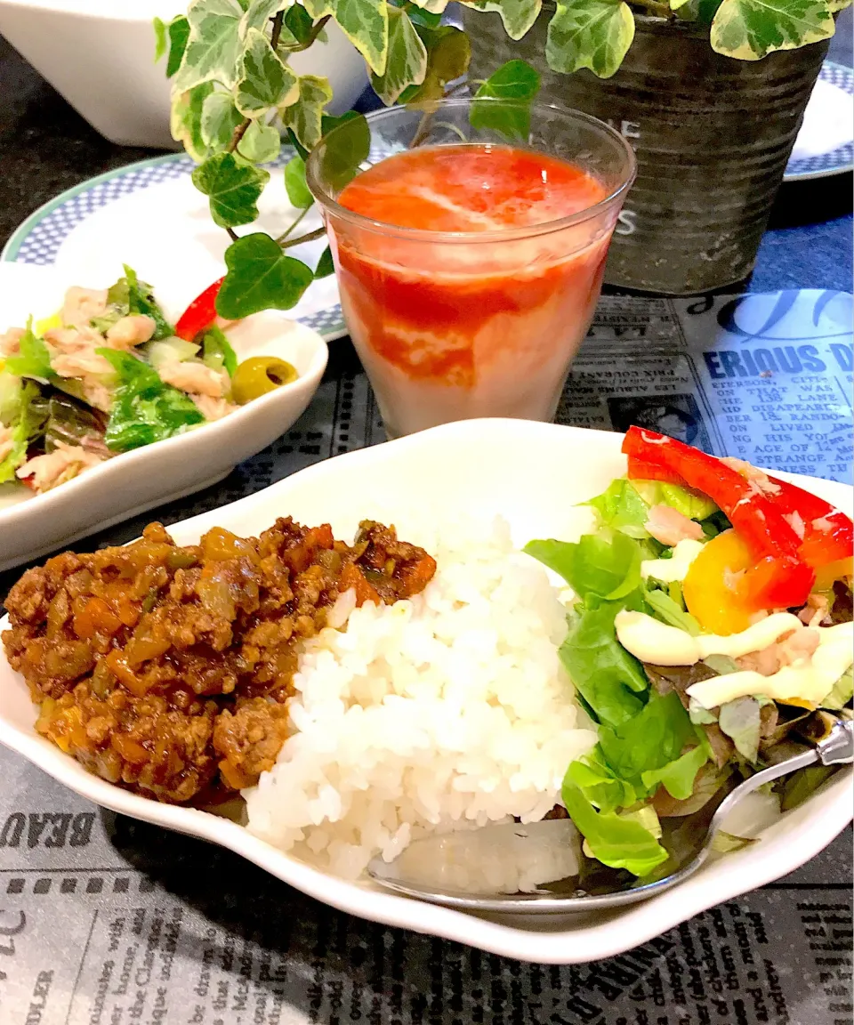 ドライカレーサラダ🥗🍛ワンプレート盛り|シュトママさん