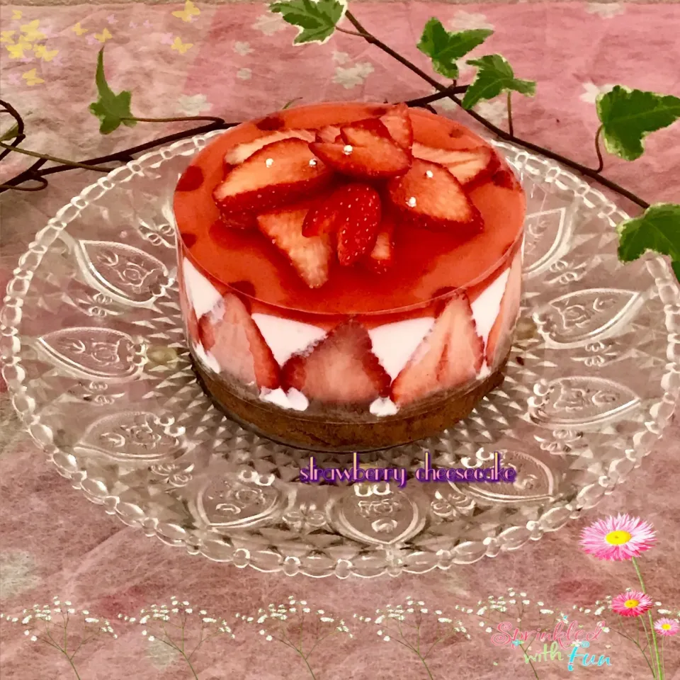 イチゴのレアチーズケーキ🍓|Ｌilicaさん