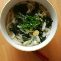 Snapdishの料理写真:ワカメスープdeうどん|ymk。さん