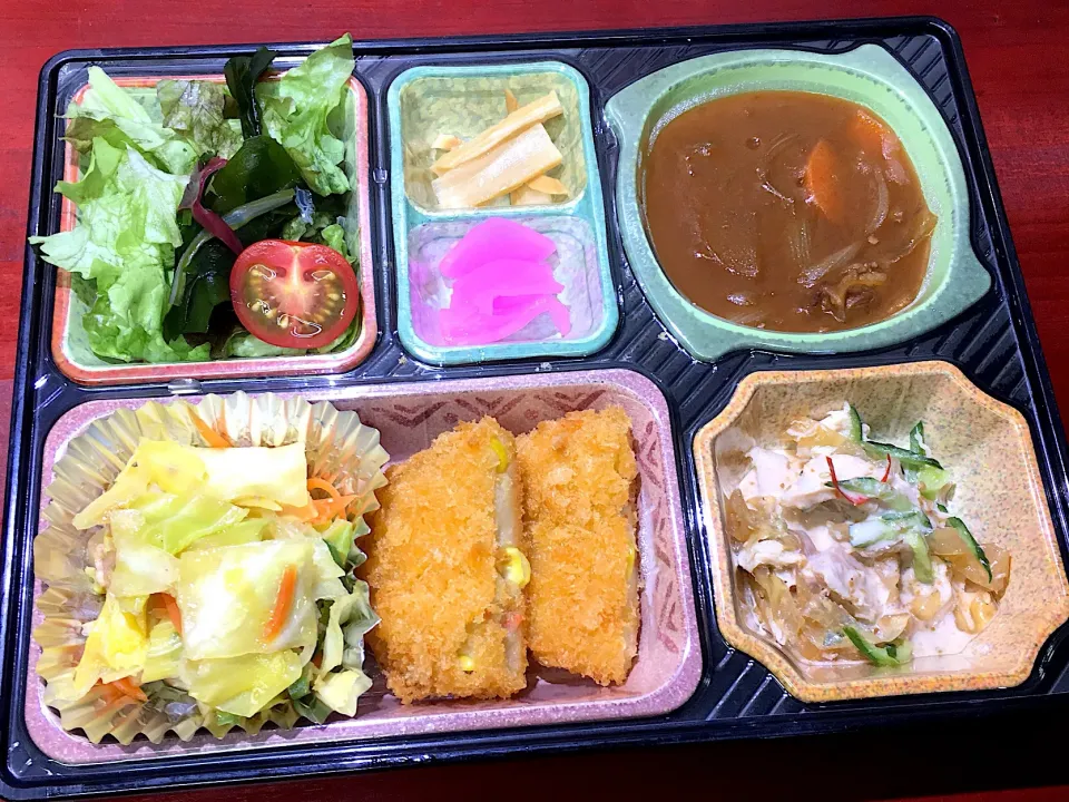 野菜たっぷり豚肉生姜焼き 日替わり弁当 豊川市豊橋市一部エリア宅配|Naokazu Kuritaさん