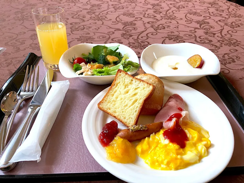 ホテル朝食|ぶりじっとえいちぇるさん