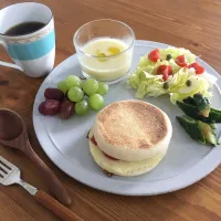 Snapdishの料理写真:Breakfast!!|りよさん