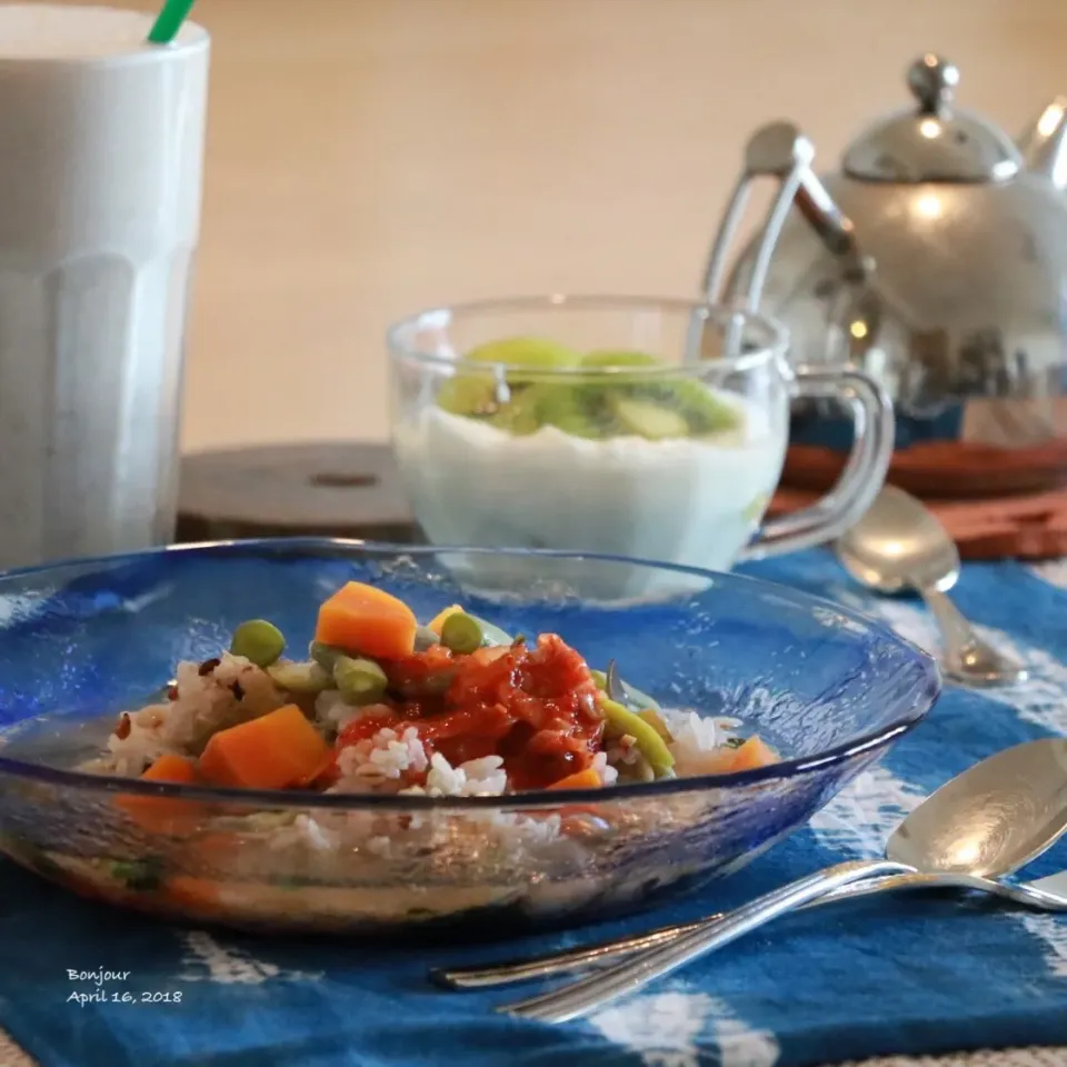 雑穀とさいころ野菜わかめのスープ煮🥕|yasuko murakamiさん