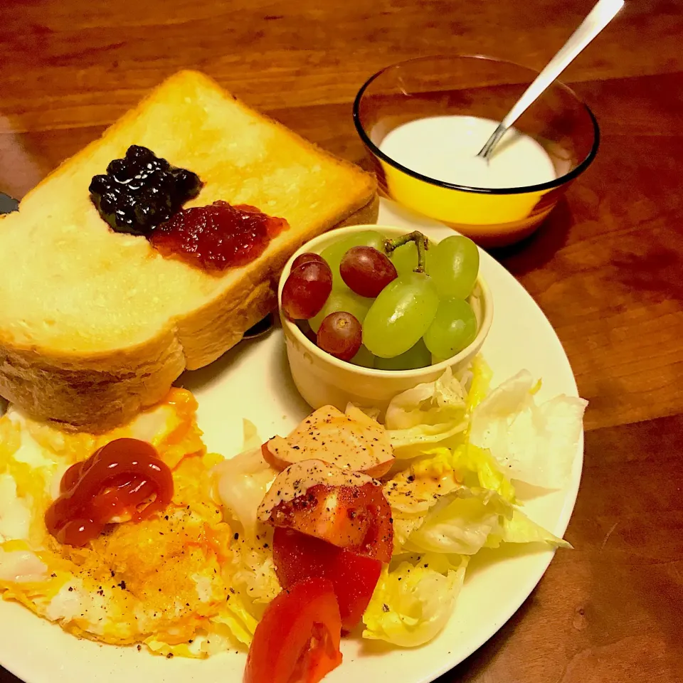 パンとジャムの朝ごはん|クッキじぃ。さん