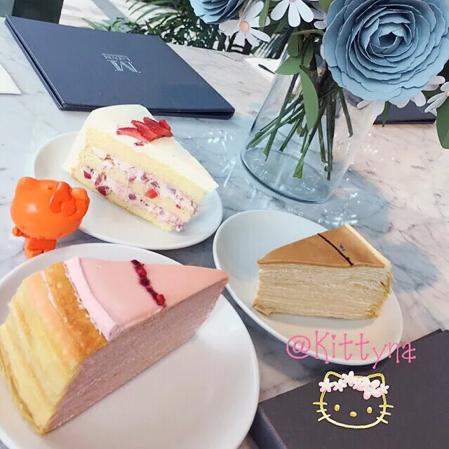 March Seasonal Cakes-🌸Sakura Berry Mille crepes
  Early Grey Mille Crepes
Strawberry cake 🍰|🎀Kittyna🌸さん