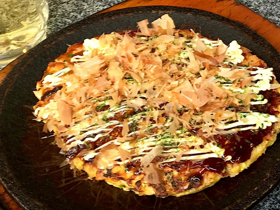 Snapdishの料理写真:お好み焼きランチでハイボール
#豚玉焼き
#お好み焼き屋かみなり|mottomoさん