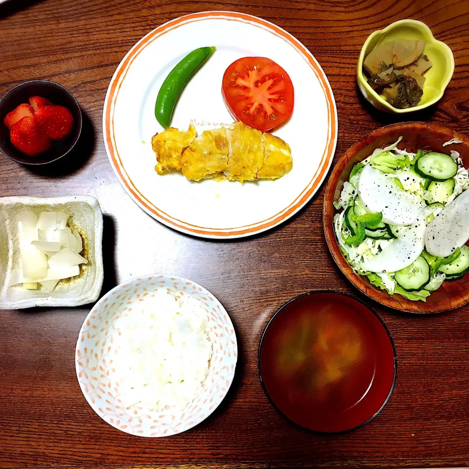 鶏むね肉のピカタ定食🍳|めいこさん