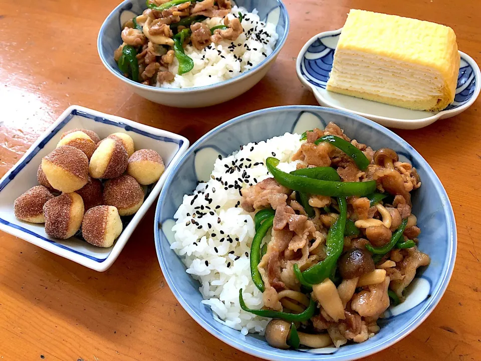 おやつ 青椒肉絲風ミニ丼と甘いもの|ルドルフさん