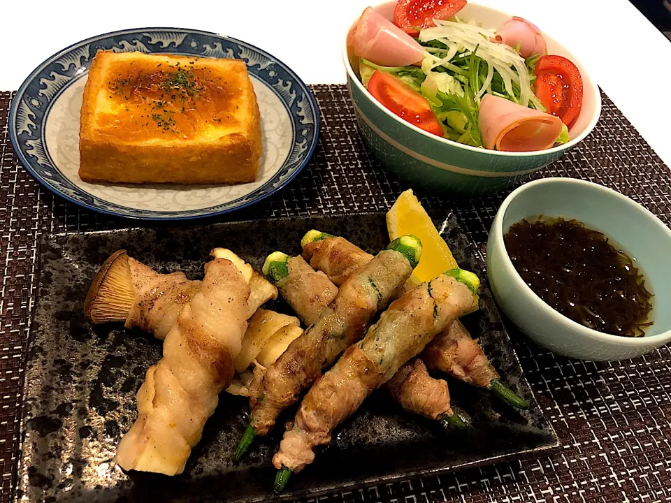 Snapdishの料理写真:#オクラの豚肉巻き 
 #エリンギの豚肉巻
#厚揚げの玉子チーズ焼き
 #もずく 
 #サラダ|ゆぺこさん