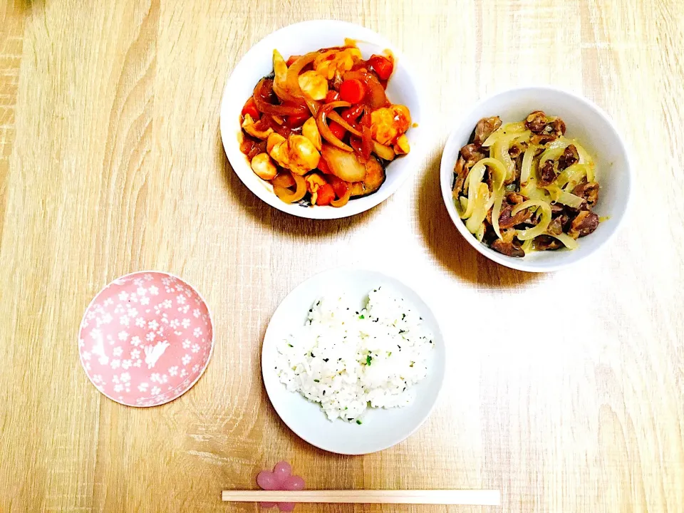 Snapdishの料理写真:青菜の混ぜご飯&鳥のささみと野菜の甘味噌炒め&砂肝と玉ねぎのにんにく炒め|Yukiさん