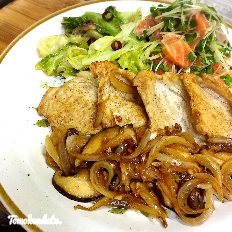 豚ロースの生姜焼きプレート🐖♡|🇯🇵ともこちゃん。さん