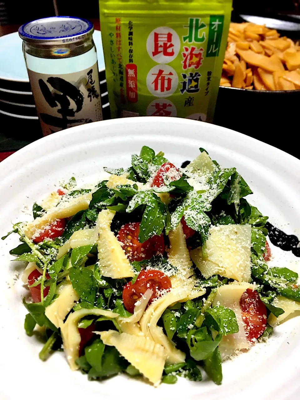 クレソンと たけのこの姫皮と
トマトのサラダ🥗
ドレッシングの隠し味は昆布茶💖|七味さん