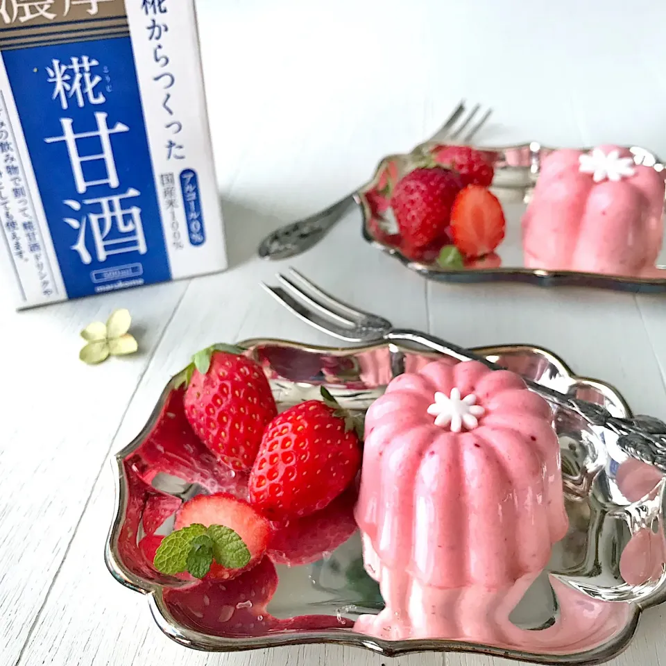 甘酒といちごのムース🍓|kanacoさん