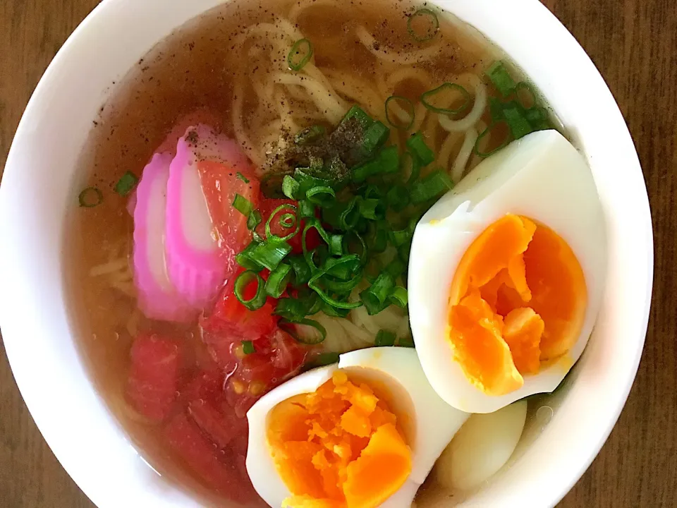 ラーメン🍜トマト入り🍅|Akemi Alexandruさん