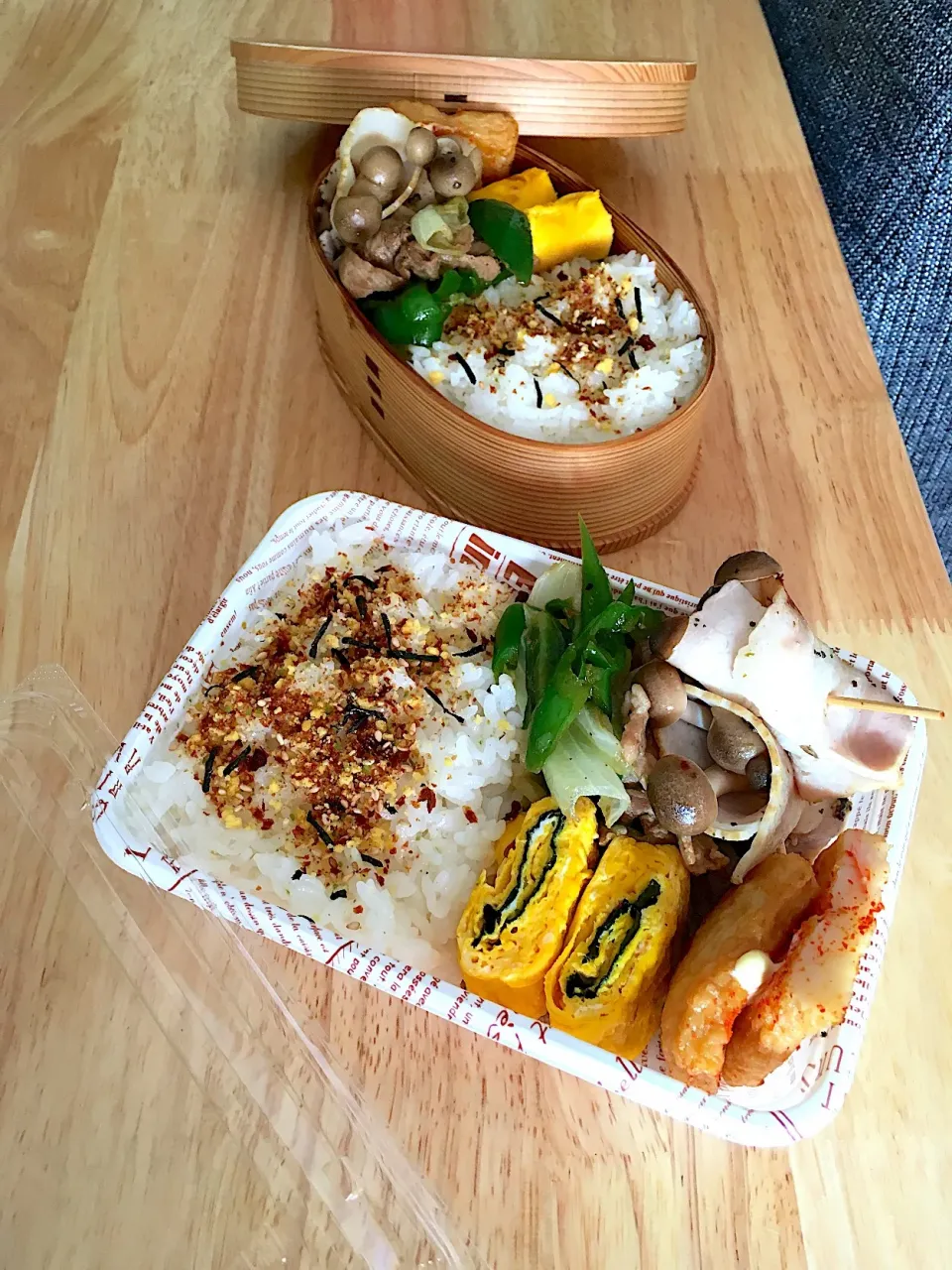 お弁当≡ヾ(*′▽`*)ﾉ 
海苔入り卵焼き
エビ天ぷらマヨ焼き
野菜と豚肉のソース炒め
しめじベーコン
ふりかけご飯|さくたえさん