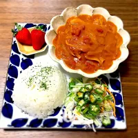 Snapdishの料理写真:バターチキンカレー|mayaさん