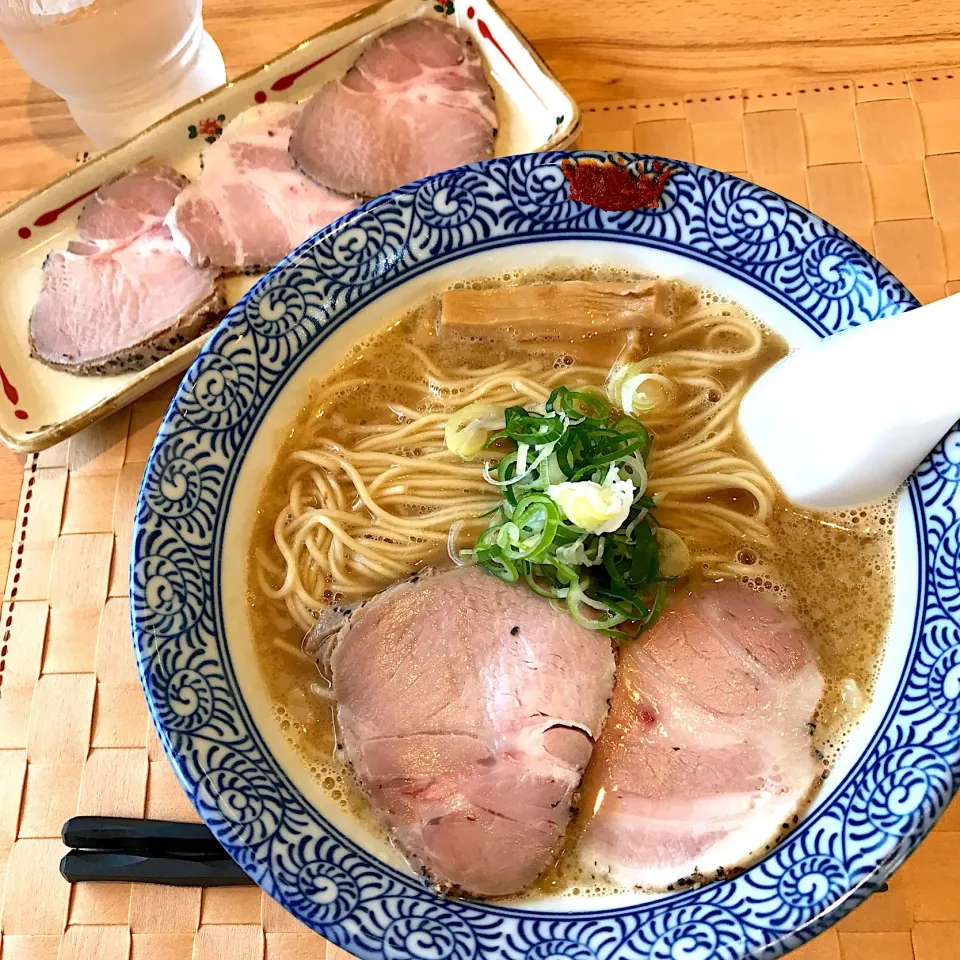 自家製麺のぼる〜京らーめんと別皿チャーシュー3枚で800円|Miki Takeuchiさん