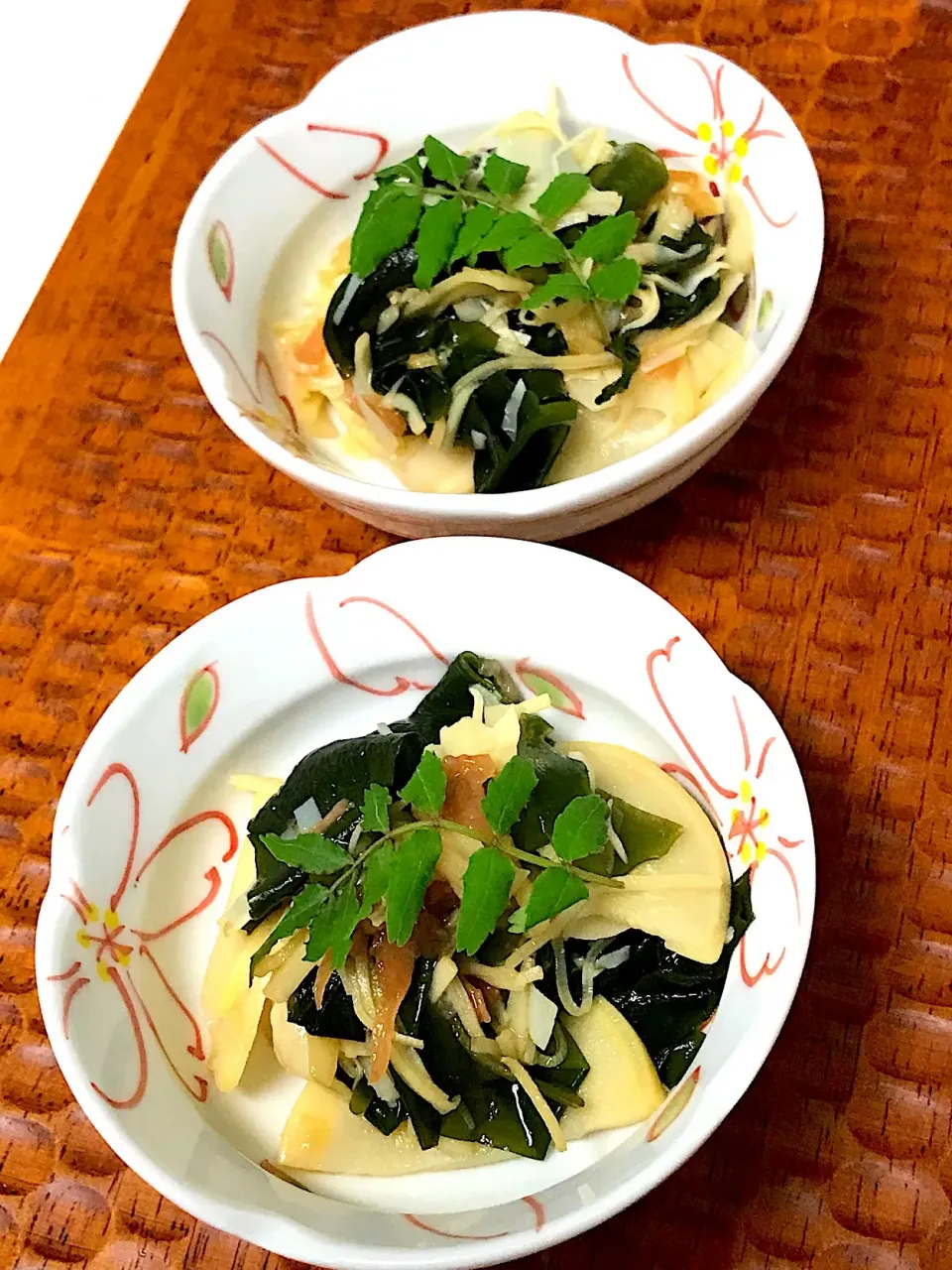 Snapdishの料理写真:🥢竹の子(姫皮)とわかめの梅肉和え|春夏秋冬さん