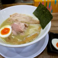 塩鳥豚骨ラーメン|怜竜さん