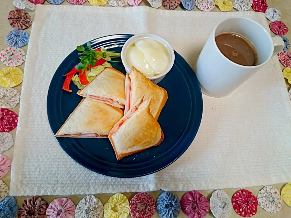 ☀今日の朝ごはん☀   思い出のホットサンド|hamamaさん