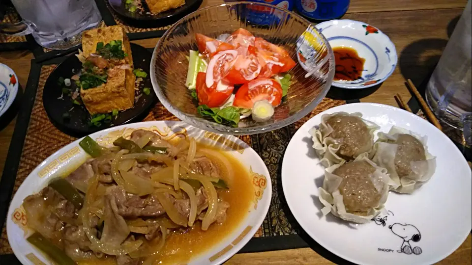 トマトサラダ＆豚肉のバタポン＆シューマイ＆厚揚げ|まぐろさん