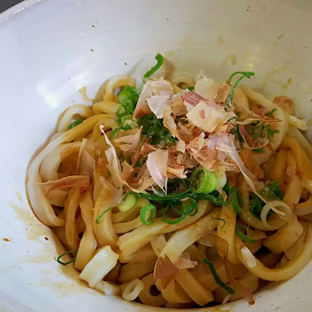 豊橋で食べる 伊勢うどん|大石さん