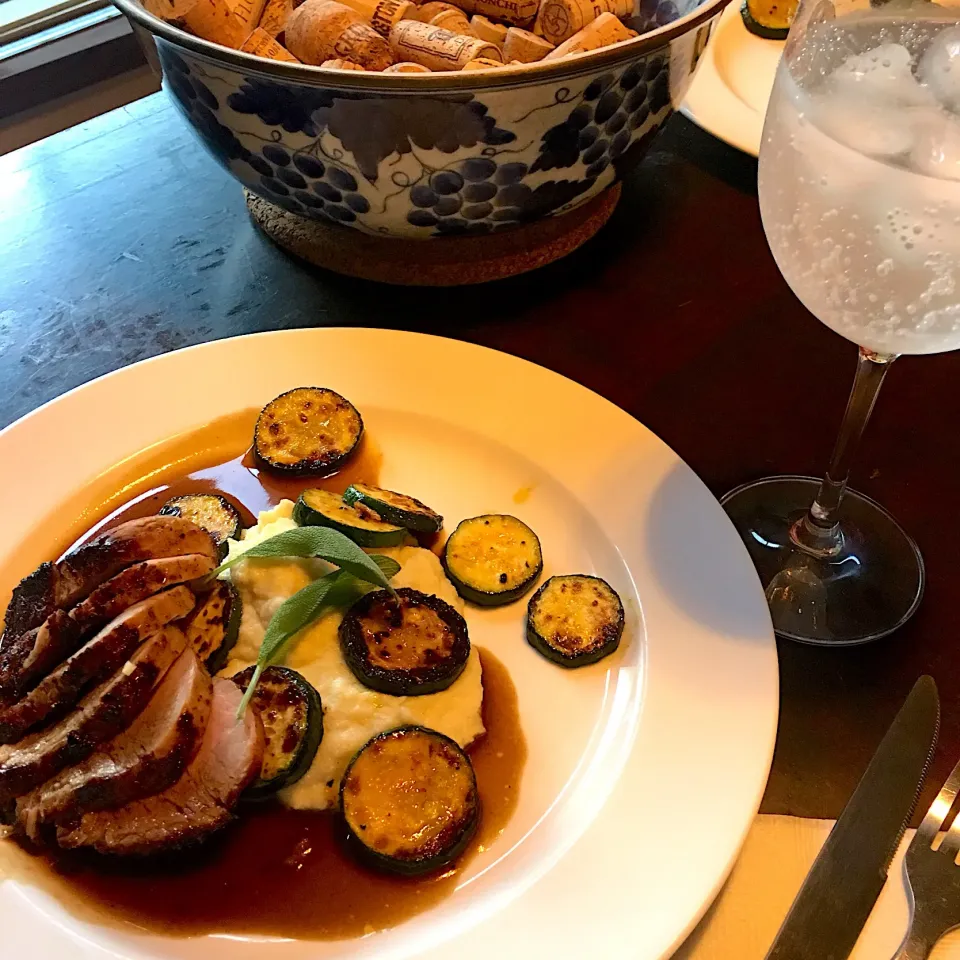 Snapdishの料理写真:Grilled pork, cauliflower purée and sauté zucchini  #sundaysuppers|lauren shannonさん