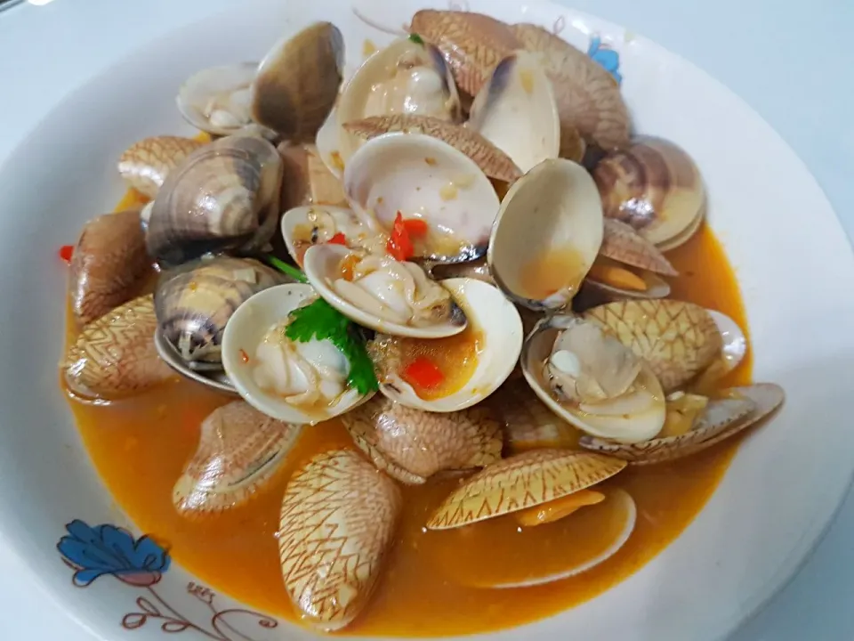 Spicy garlic clams 😍1st recipe|🌷lynnlicious🌷さん