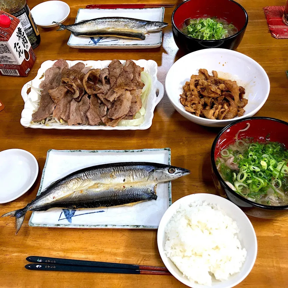 秋刀魚の塩焼き、焼肉、野菜の豚汁*\(^o^)/*|すかラインさん