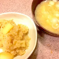 筍ご飯に筍のお味噌汁✨|Pinkroseさん