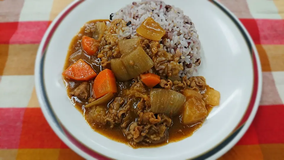 雑穀ごはんのカレーライス|よっしー(=^ェ^=)さん