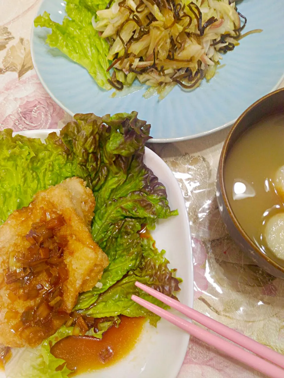 2018.4.24(火）
揚げ鶏のねぎソース
あり合わせのセロリとみょうがと新玉の塩昆布和え
麩と青葱の味噌汁|たえさん