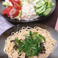 たらこパスタ、サラダ、映し忘れたけどきのこのかき玉スープでした！

ここのところ数日分まとめてアップしてしまう癖が…すみません😅|限界主婦吉田さん