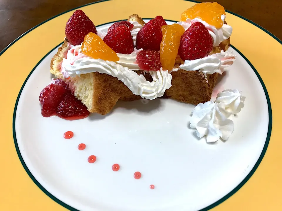 Snapdishの料理写真:シフォンケーキ！
  #ケーキ 
 #おいしい 
 #かわいい♡|独心さん