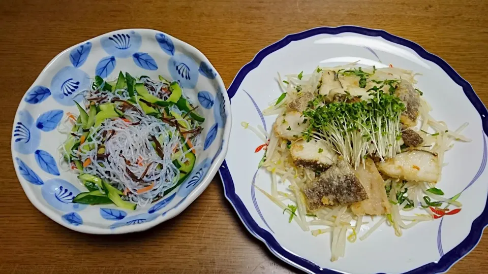 Snapdishの料理写真:春雨サラダ、たらの唐揚げ香味ソース|Akiko Nakamotoさん