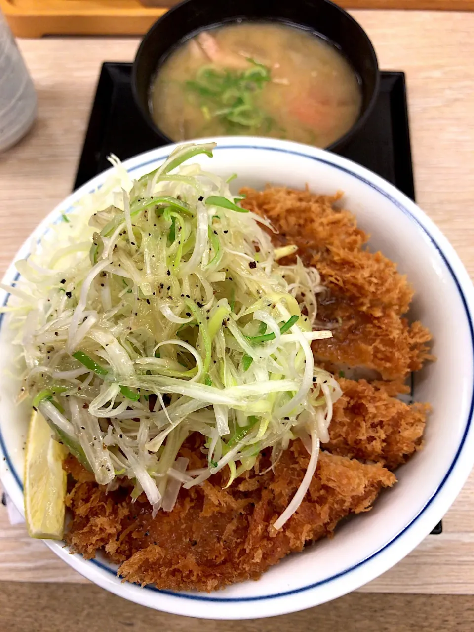 ねぎ塩かつ丼|るみおんさん