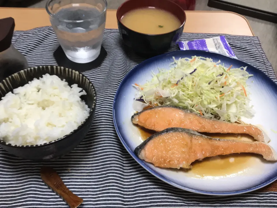 鮭のムニエル定食|はやとさん