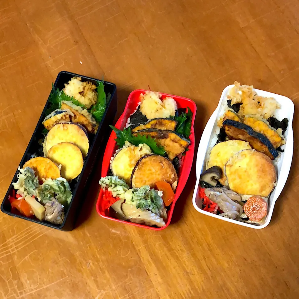 女子高生弁当#3人分#天丼 #天丼弁当 火を使わない #詰めるだけ弁当  #時短弁当  #簡単弁当 山菜の天ぷら #お婆ちゃんの煮物|Eriko  Naraさん