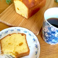 Snapdishの料理写真:夏みかんピールでパウンドケーキ😋|バンビさん