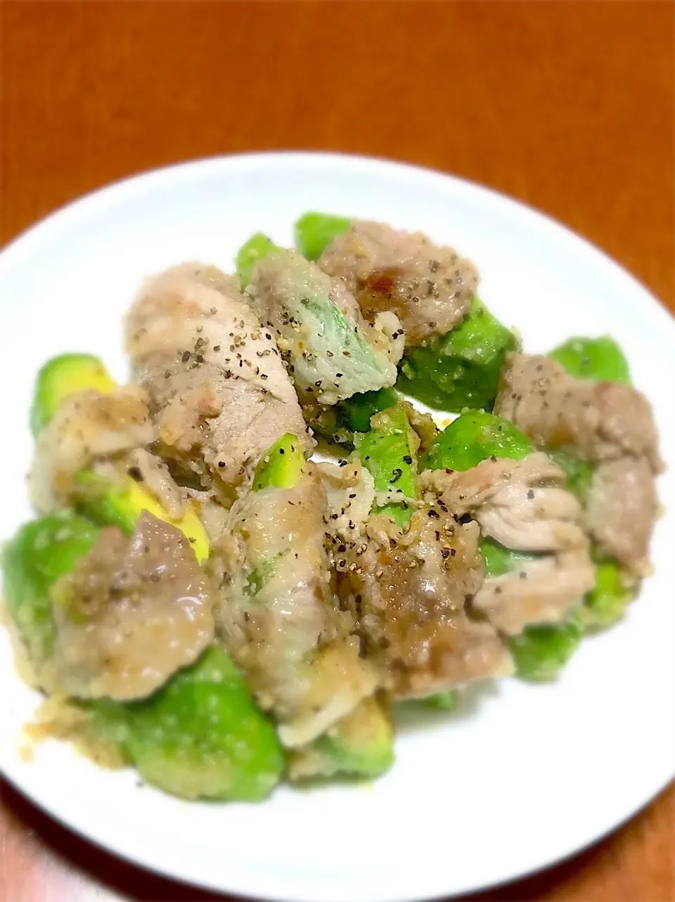 アボカドの豚肉巻き🤗|バシュランさん