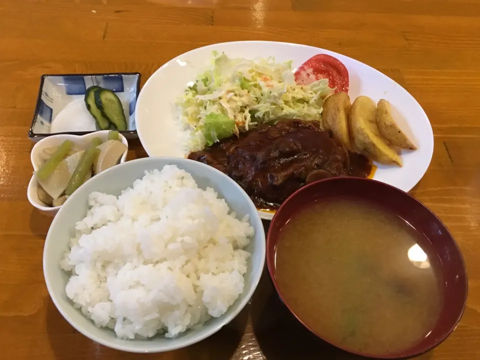 #和風ハンバーグ定食|畑田 成治さん