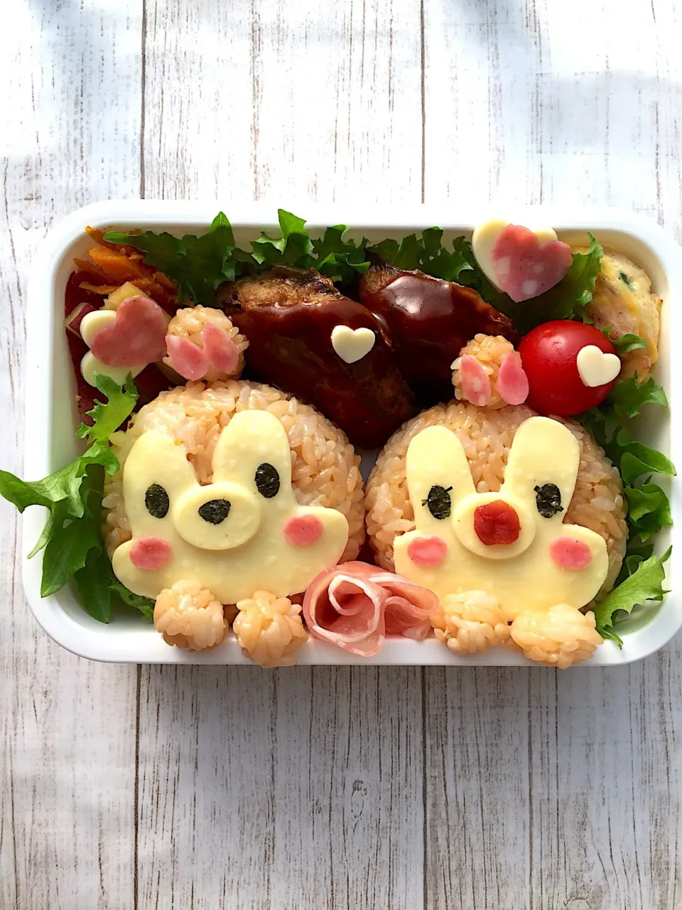 Snapdishの料理写真:チップとデールのお弁当☆|makoryuneさん