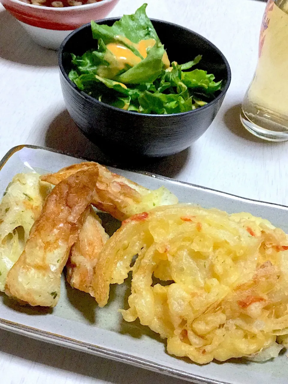 ちくわの磯辺揚げ、玉ねぎのかき揚げ、サラダ|Ayaさん