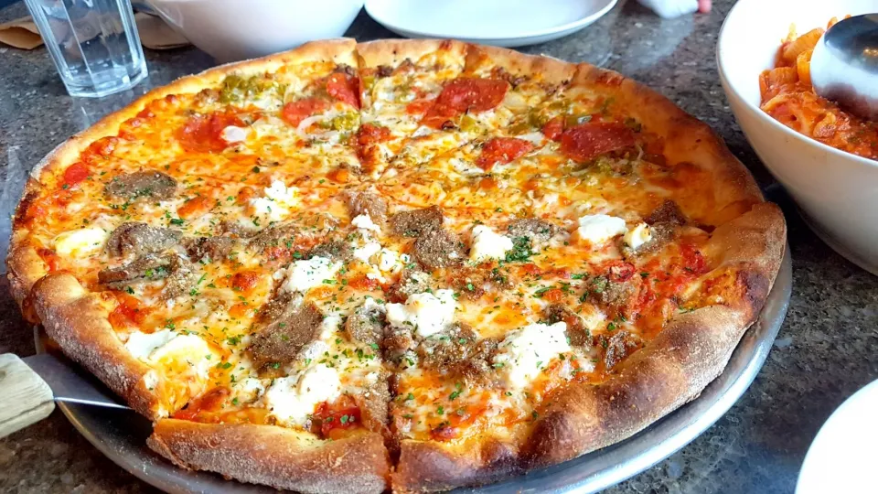 Godfather & Meatball half & half Pizza|Jeryさん