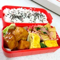 Snapdishの料理写真:鶏むね肉の照り焼き弁当|えみりさん