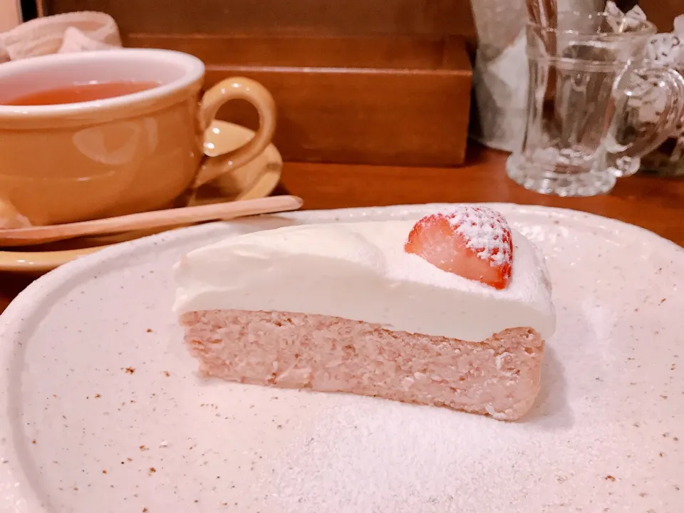 いちごみるくのチーズケーキ|ちゃみこさん