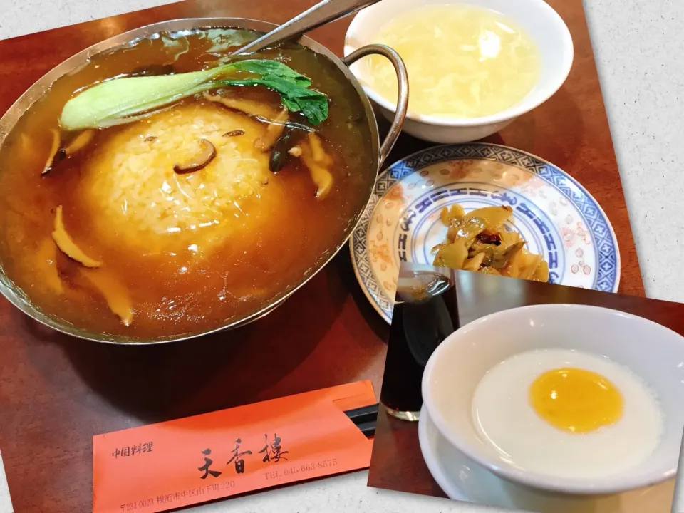 550円のフカヒレあんかけ炒飯ランチ😊
杏仁豆腐とアイスコーヒーも付くよ😊|ジイジさん