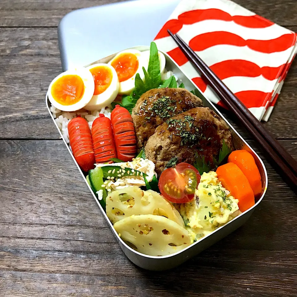 今日の自分お弁当🍱
照り焼き豆腐ハンバーグ弁当|mihooobuuさん