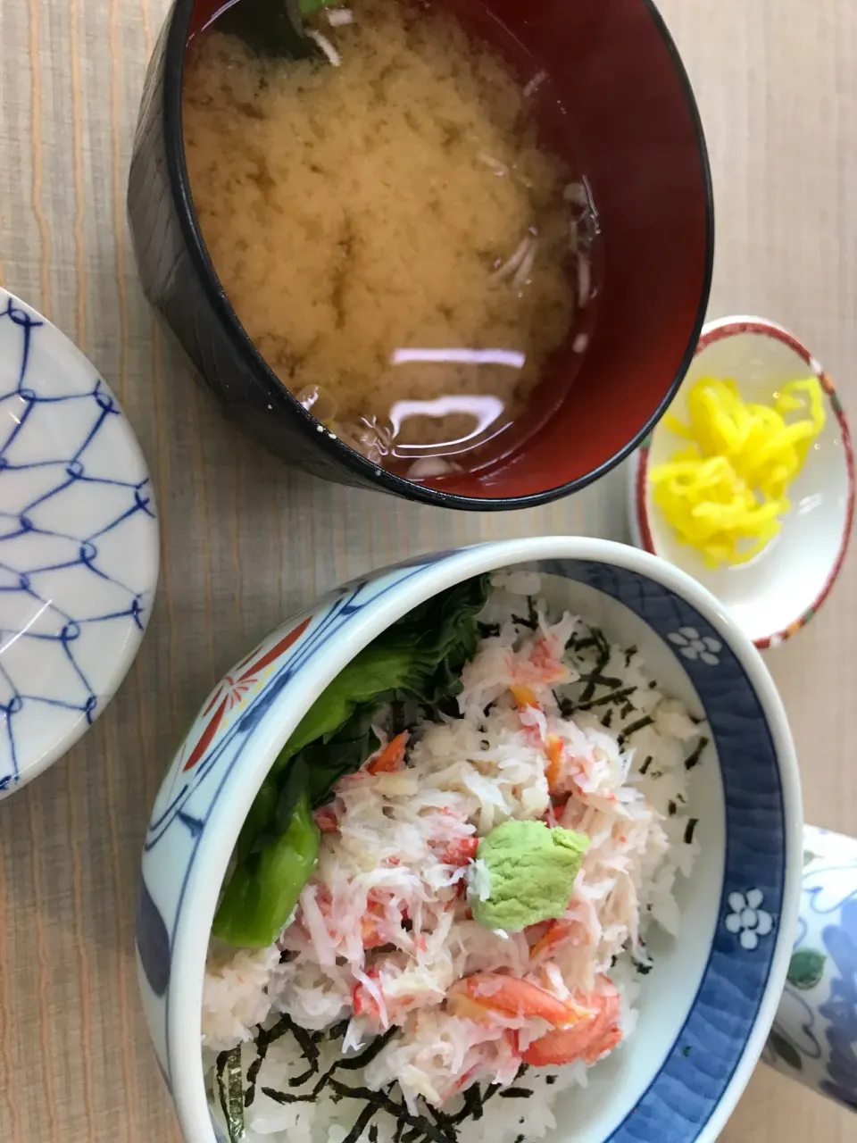 函館、朝市食堂 二番館！500円丼、カニ丼|お家でbar!さん