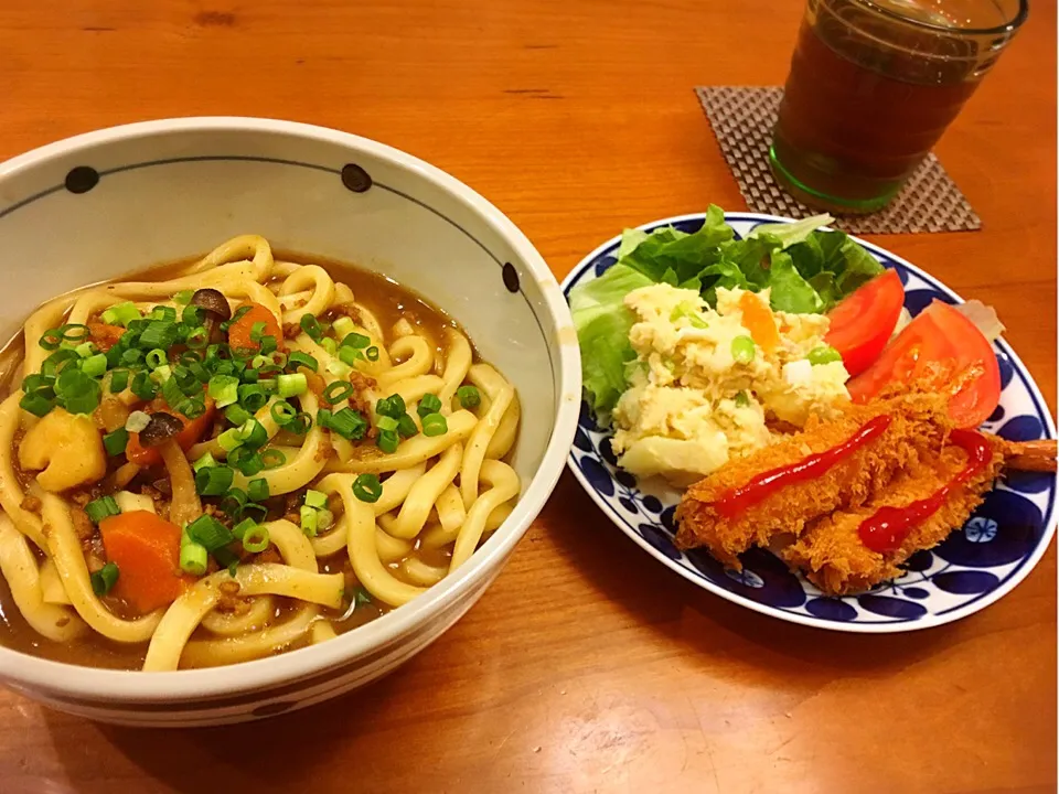 5/1 夕飯♪ カレーうどん エビフライ ポテトサラダ|ikukoさん